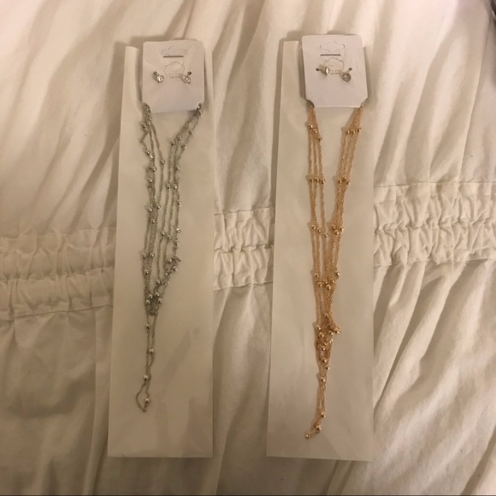 ✨LAST ONE✨ Gold Layered necklace - Picture 4 of 5